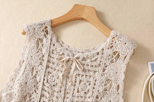 Load image into Gallery viewer, Crosa - Crochet Vintage Bohemian Vest