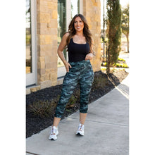 Load image into Gallery viewer, PREORDER: Capri Leggings with Pockets in Nine Colors