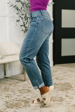 Load image into Gallery viewer, Becky Mid Rise Cool Denim Boyfriend Jean