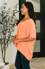 Load image into Gallery viewer, Counter Part Crinkle Woven V-Neck Top in Coral