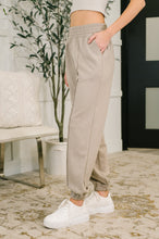 Load image into Gallery viewer, Every Second, Every Hour Jogger Bottoms in Ash Mocha