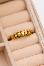 Load image into Gallery viewer, Hearts on Hearts Ring