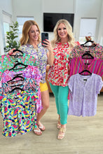 Load image into Gallery viewer, Lizzy Cap Sleeve Top in Navy and Rose Dutsy Floral