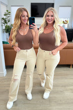 Load image into Gallery viewer, Selena High Rise Distressed 90's Straight Jeans in Bone