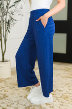 Load image into Gallery viewer, Listen Intently Textured Top and Pants Set
