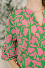 Load image into Gallery viewer, Lizzy Sunday Dress in Emerald Abstract Floral- 3/3/2026 NEW