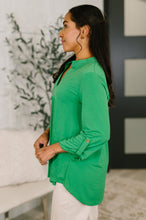 Load image into Gallery viewer, Lizzy Top in Kelly Green