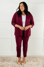 Load image into Gallery viewer, Magic Ankle Crop Skinny Pants in Wine
