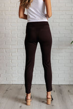 Load image into Gallery viewer, Magic Skinny 28" Pants in Chocolate