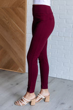 Load image into Gallery viewer, Magic Skinny 28" Pants in Wine