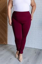 Load image into Gallery viewer, Magic Skinny 28" Pants in Wine