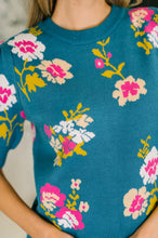 Load image into Gallery viewer, Right for Each Other Knit Floral Top