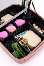Load image into Gallery viewer, She's All That LED Makeup Case in Pink