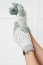 Load image into Gallery viewer, Touch and Go Patterned Glove Trio