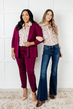 Load image into Gallery viewer, You and I Connect Floral Button Up Blouse