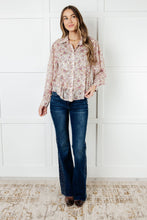 Load image into Gallery viewer, You and I Connect Floral Button Up Blouse