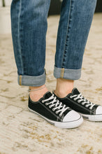 Load image into Gallery viewer, Zoey Mid Rise Billie Boyfriend Jean in Everyday Indigo