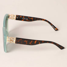 Load image into Gallery viewer, Colored Frame Squircle Shape Frame Sunglasses
