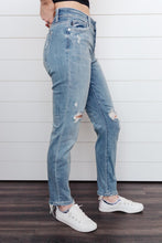 Load image into Gallery viewer, The Traveler Button Fly Denim