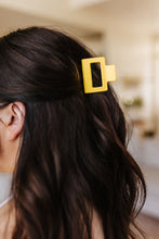 Load image into Gallery viewer, Claw Clip Set of 4 in Lemon