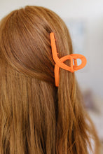 Load image into Gallery viewer, Claw Clip Set of 4 in Orange