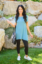 Load image into Gallery viewer, Fresh Feels Top In Teal