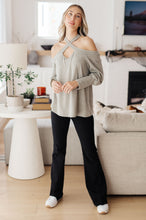 Load image into Gallery viewer, Pizza and a Movie Halter Detail Top