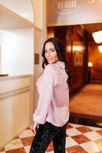 Load image into Gallery viewer, Swift Elegance Blouse