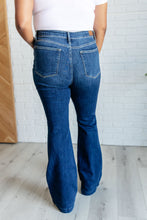 Load image into Gallery viewer, Mavis High Rise Side Seam Detail Flare Jeans
