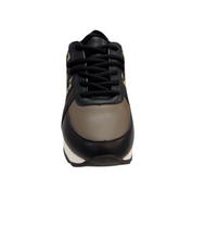 Load image into Gallery viewer, Geri Sneaker in Camo
