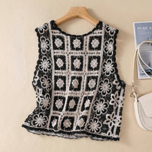 Load image into Gallery viewer, Crosa - Crochet Vintage Bohemian Vest
