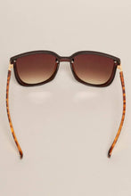 Load image into Gallery viewer, Women's Glitter Detail Square Sunglasses
