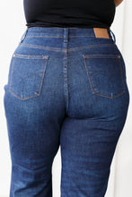 Load image into Gallery viewer, Arlo High Rise Button-Fly Straight Jeans
