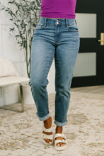 Load image into Gallery viewer, Becky Mid Rise Cool Denim Boyfriend Jean
