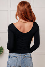 Load image into Gallery viewer, Bring in the Basics Seamless Reversible V-Neck Black
