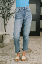 Load image into Gallery viewer, Carla High Waist Ankle Straight Jean in Break Through Blue

