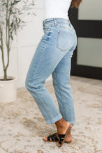 Load image into Gallery viewer, Cheyenne V-Front Cool Denim Boyfriend Jeans
