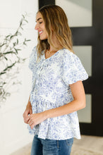 Load image into Gallery viewer, Dainty Lil&#39; Thing Balloon Sleeve Blouse in Ivory/Blue
