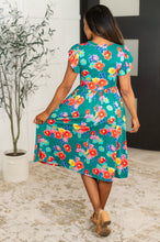 Load image into Gallery viewer, Daisy Me Rollin&#39; Flutter Sleeve Dress
