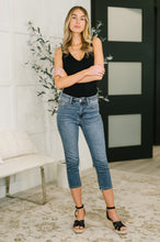 Load image into Gallery viewer, Deborah Mid Rise Capri
