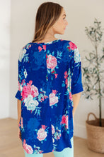 Load image into Gallery viewer, Essential Blouse in Royal and Pink Floral
