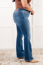 Load image into Gallery viewer, Hannah Mid Rise Thermal Bootcut Jeans
