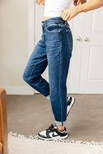 Load image into Gallery viewer, London Midrise Cuffed Boyfriend Jeans
