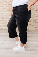 Load image into Gallery viewer, Ryan High Rise Button Fly Wide Leg Crop Jeans
