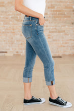 Load image into Gallery viewer, Laura Mid Rise Cuffed Skinny Capri Jeans
