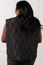 Load image into Gallery viewer, Layering Queen Quilted Puffer Vest in Black
