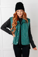 Load image into Gallery viewer, Layering Queen Quilted Puffer Vest in Hunter Green
