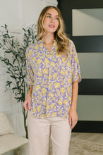 Load image into Gallery viewer, Lizzy Breeze Top in Purple and Yellow Floral
