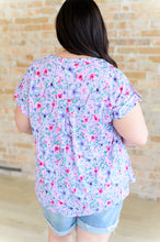 Load image into Gallery viewer, Lizzy Cap Sleeve Top in Muted Lavender and Pink Floral
