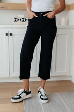 Load image into Gallery viewer, Lizzy High Rise Control Top Wide Leg Crop Jeans in Black
